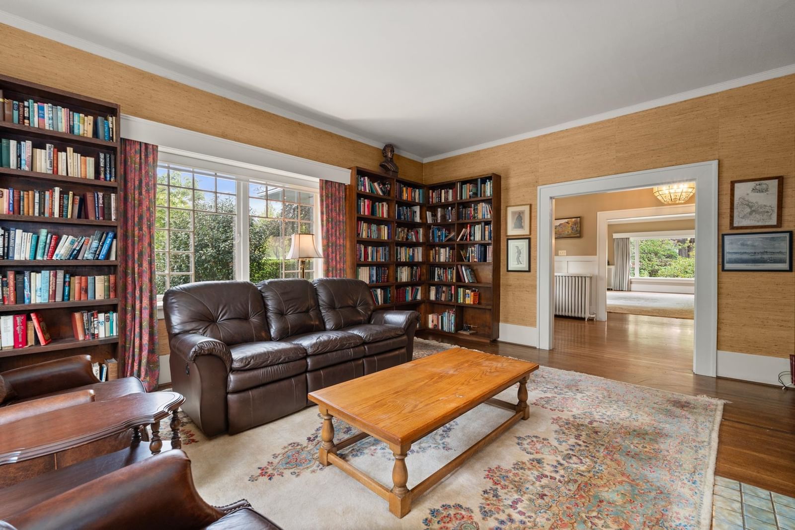 Listing Image 6