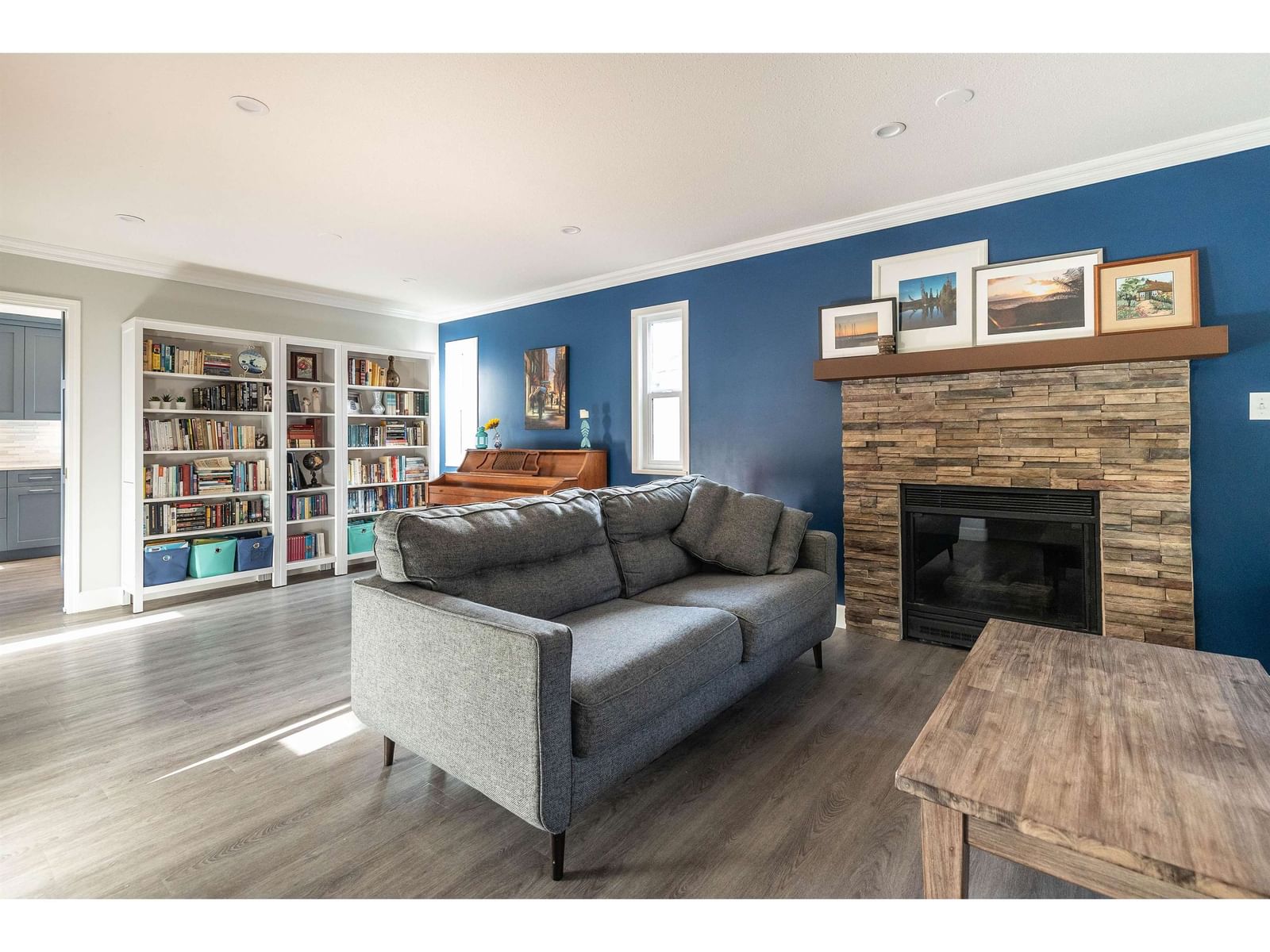 Listing Image 10