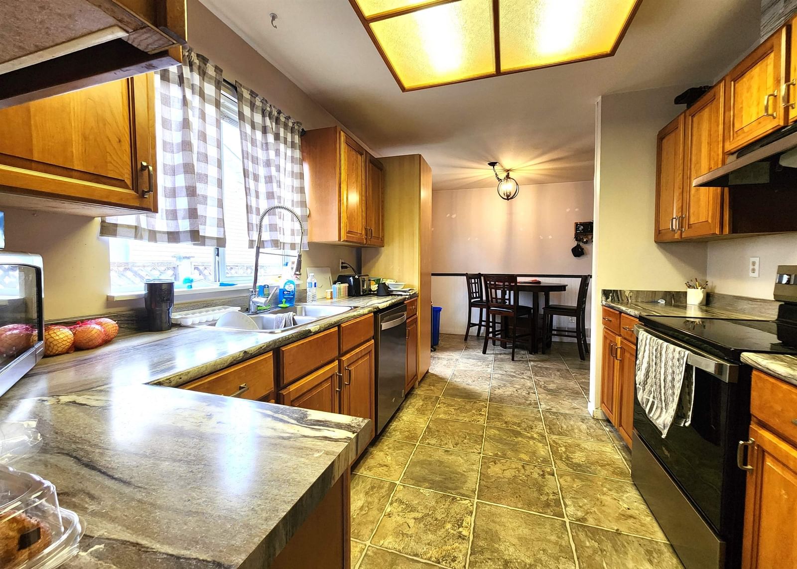 Listing Image 10