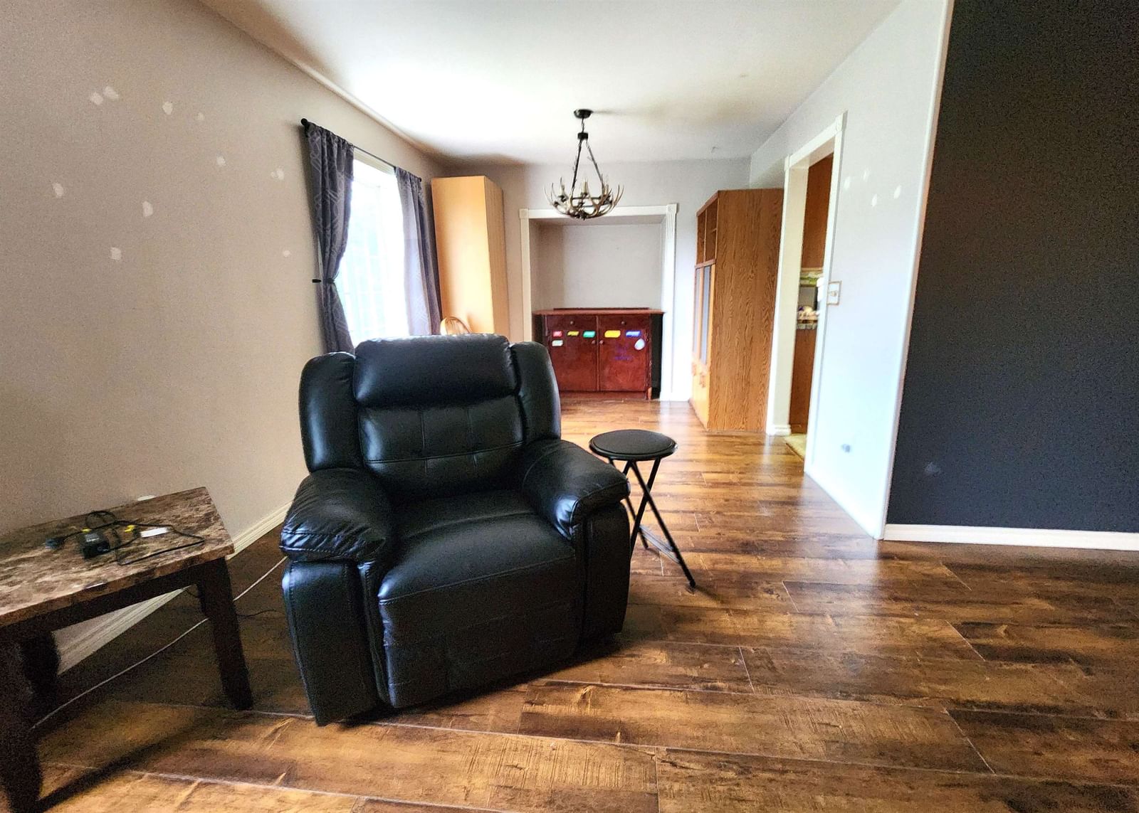 Listing Image 17