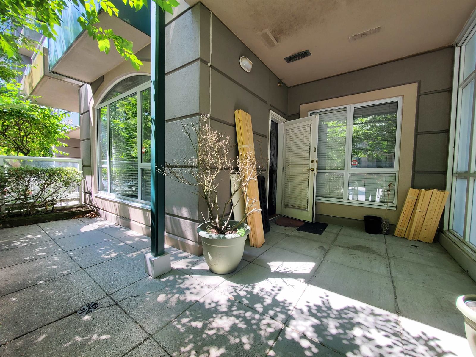 Listing Image 16