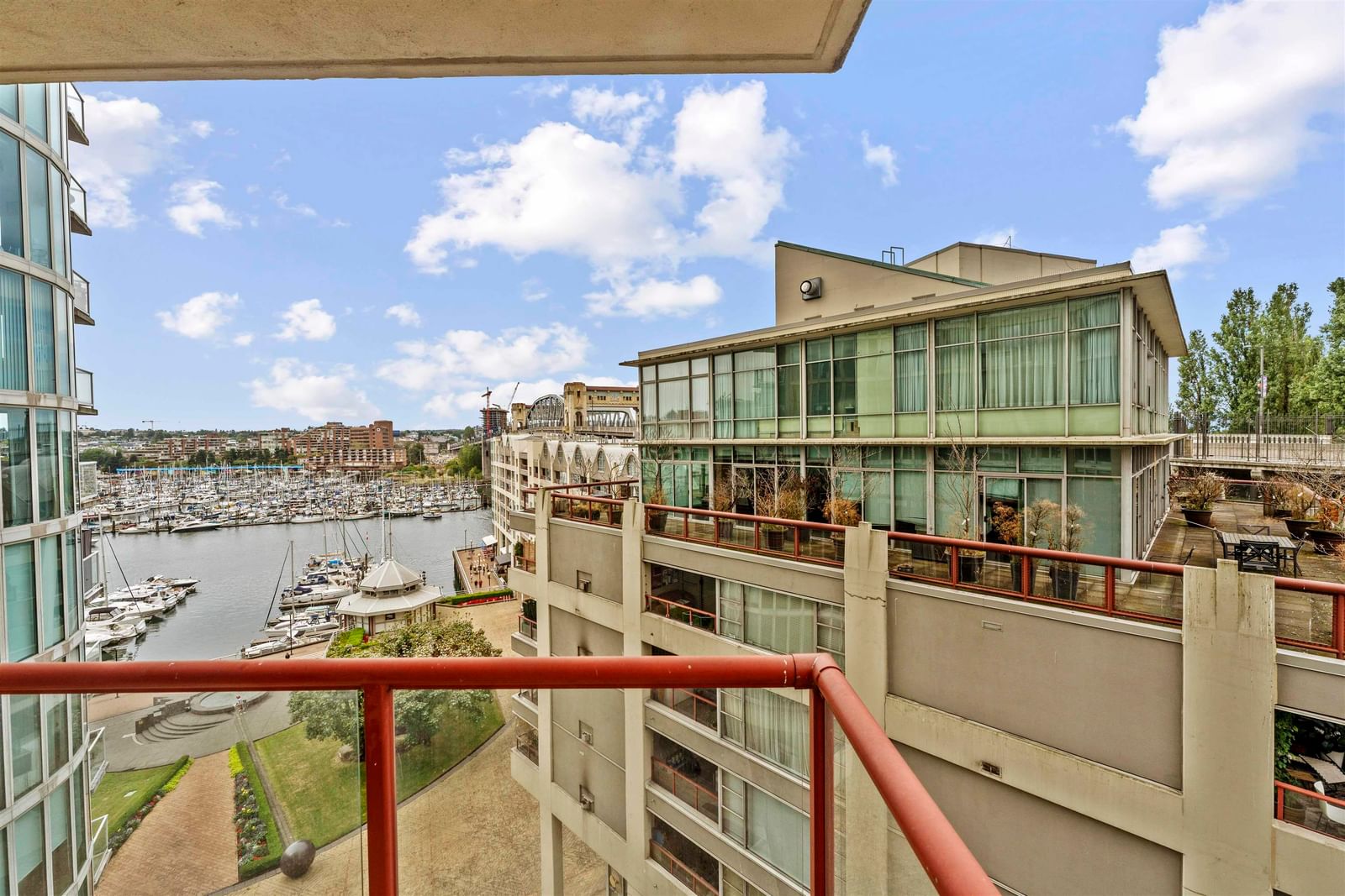Listing Image 15