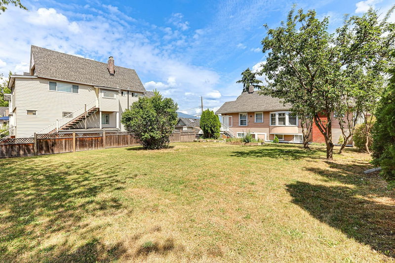 1925 Adanac Street, Vancouver, V5L 2E5 | Image 2