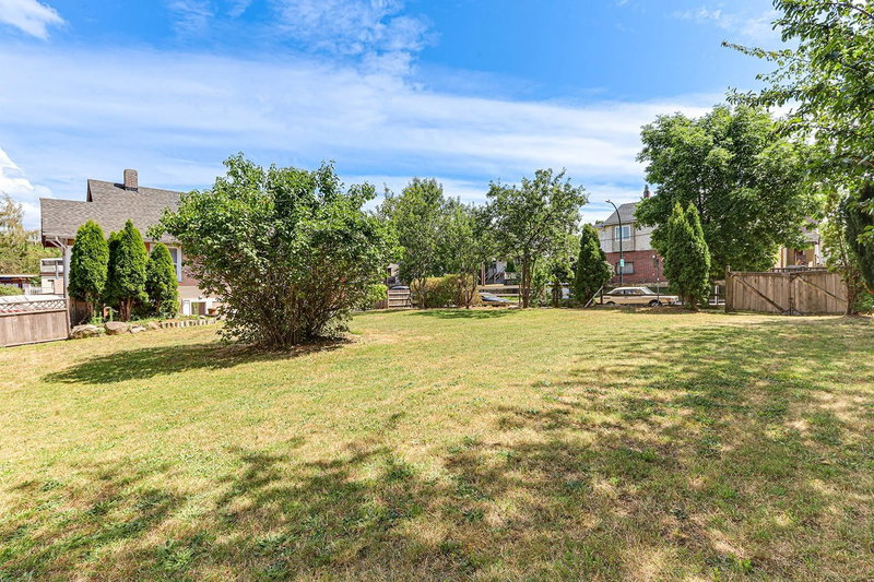 1925 Adanac Street, Vancouver, V5L 2E5 | Image 3