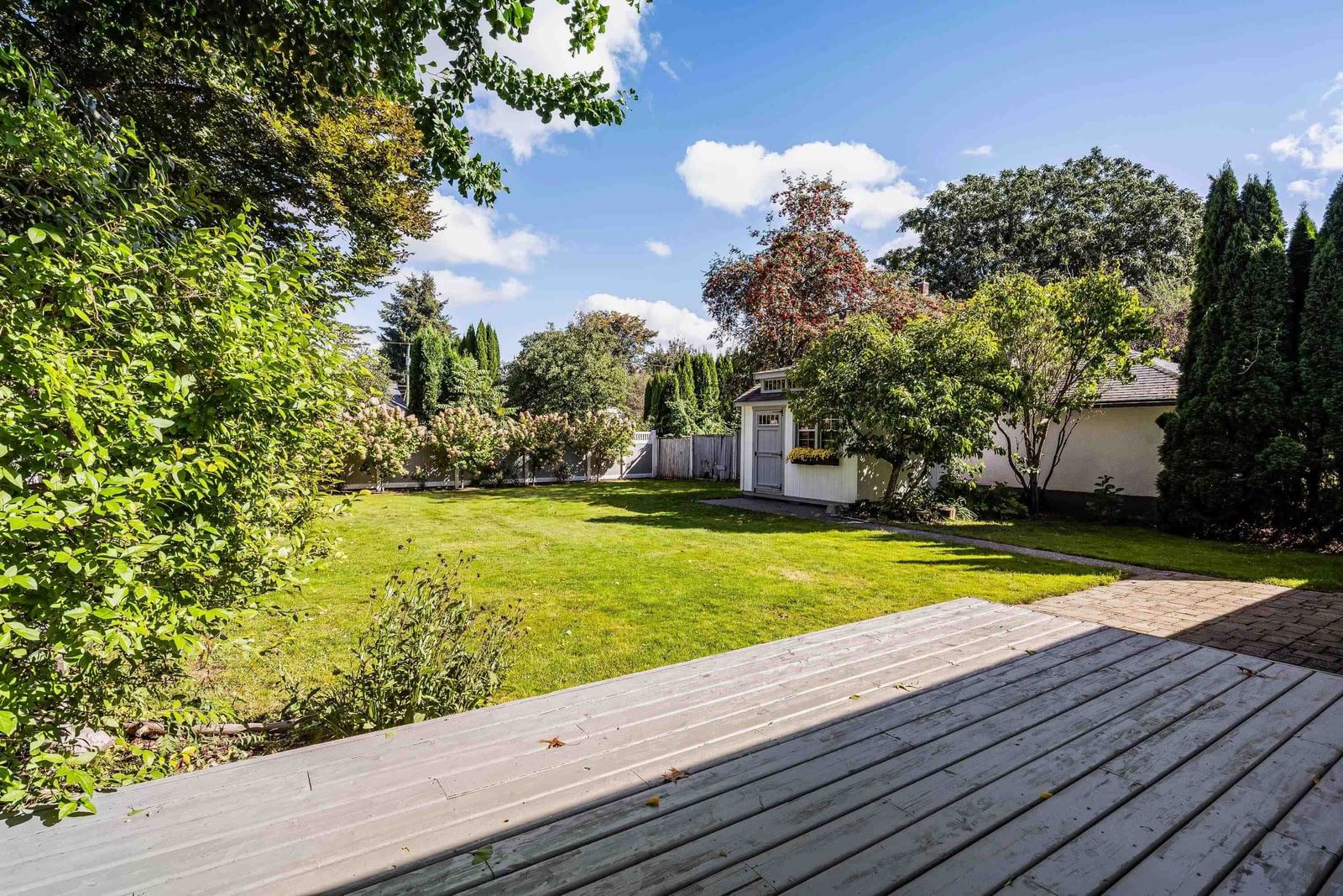 Listing Image 16