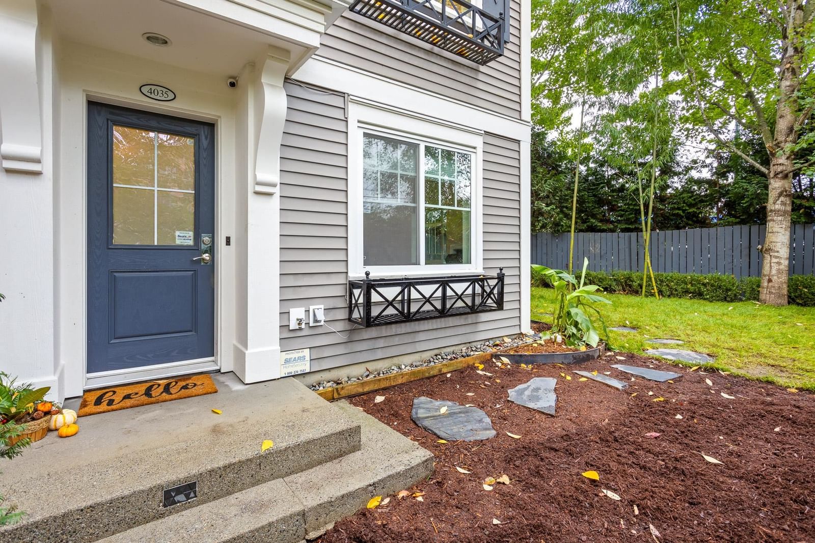 Listing Image 1