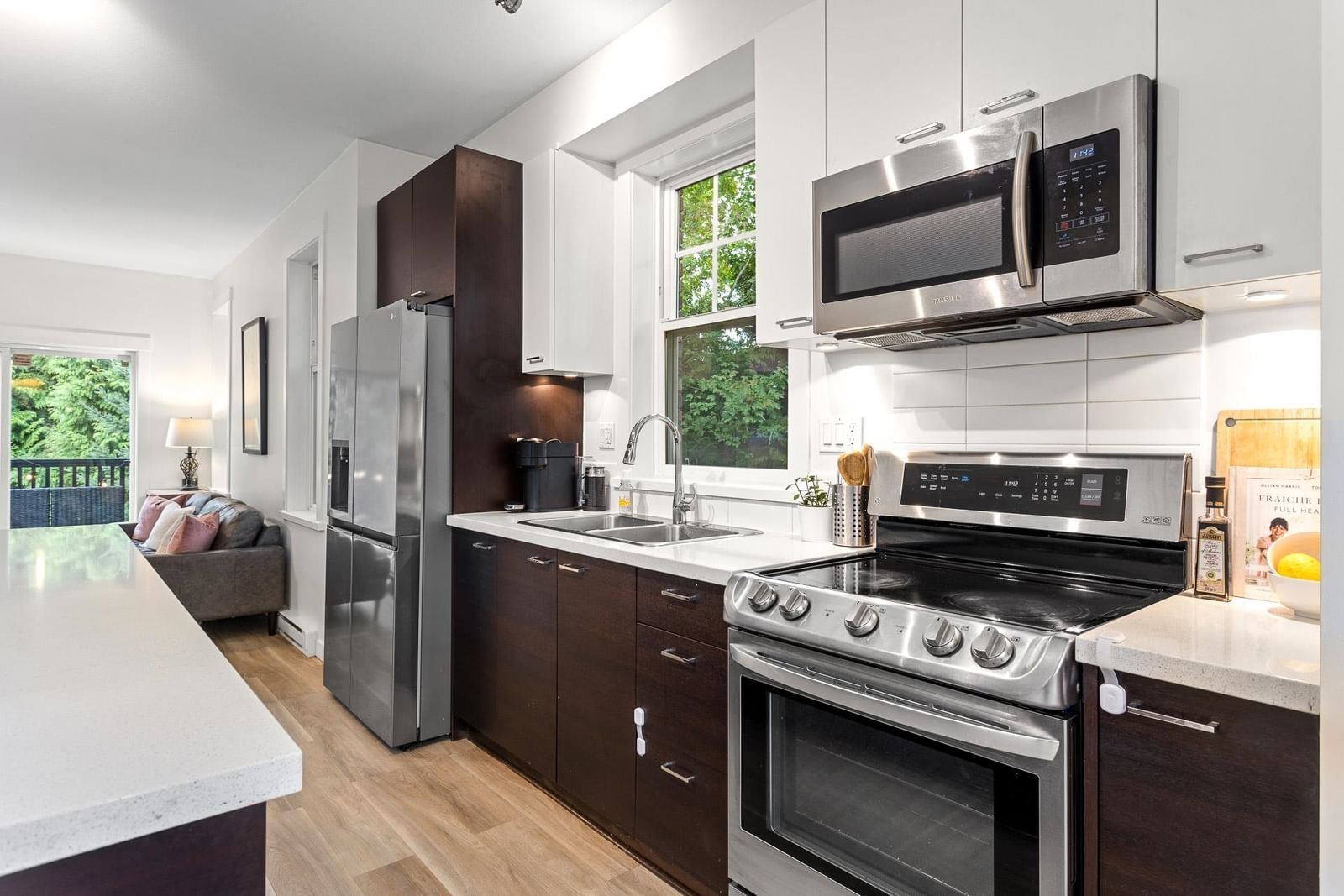 Listing Image 15