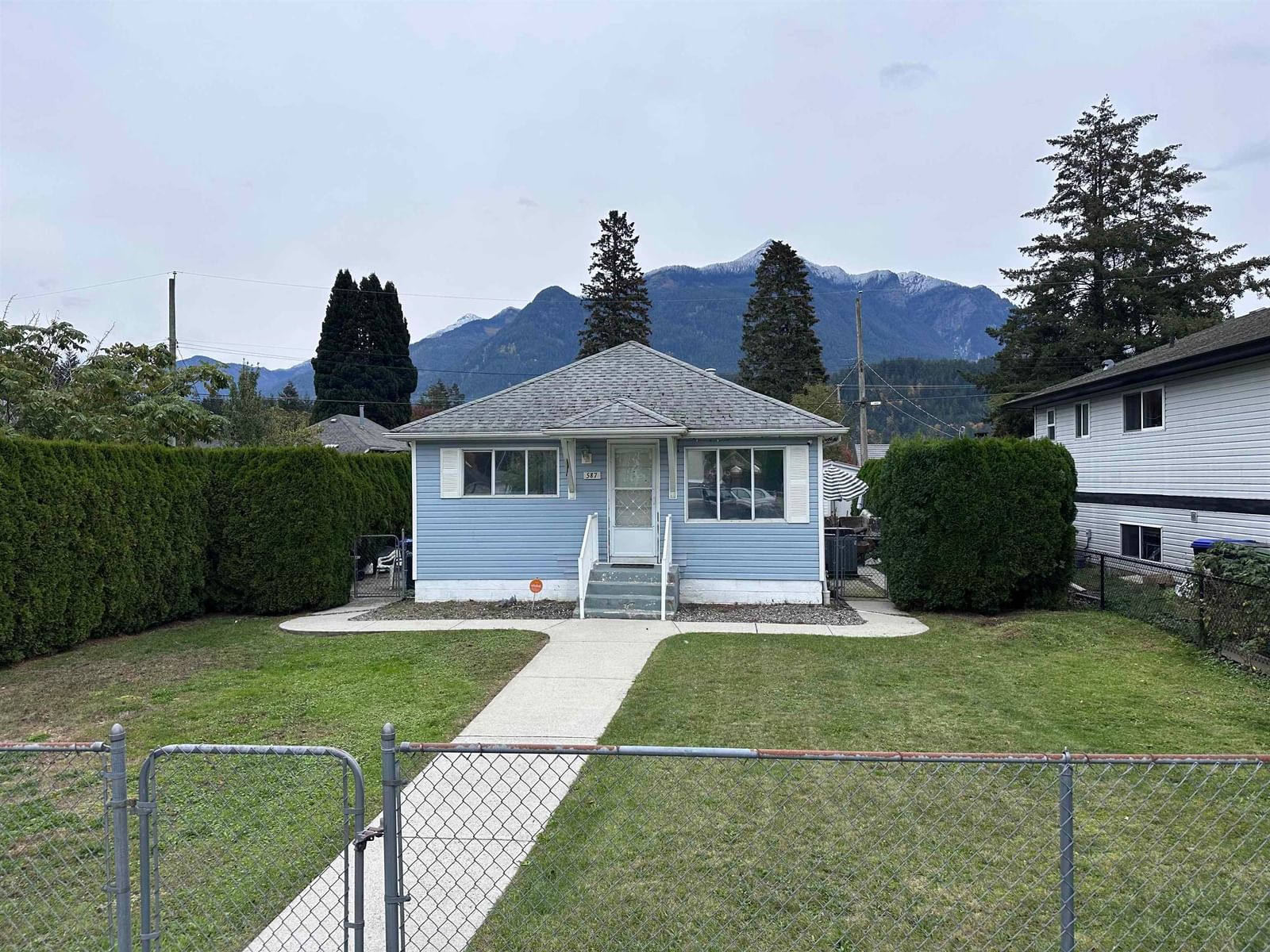 Listing Image 1