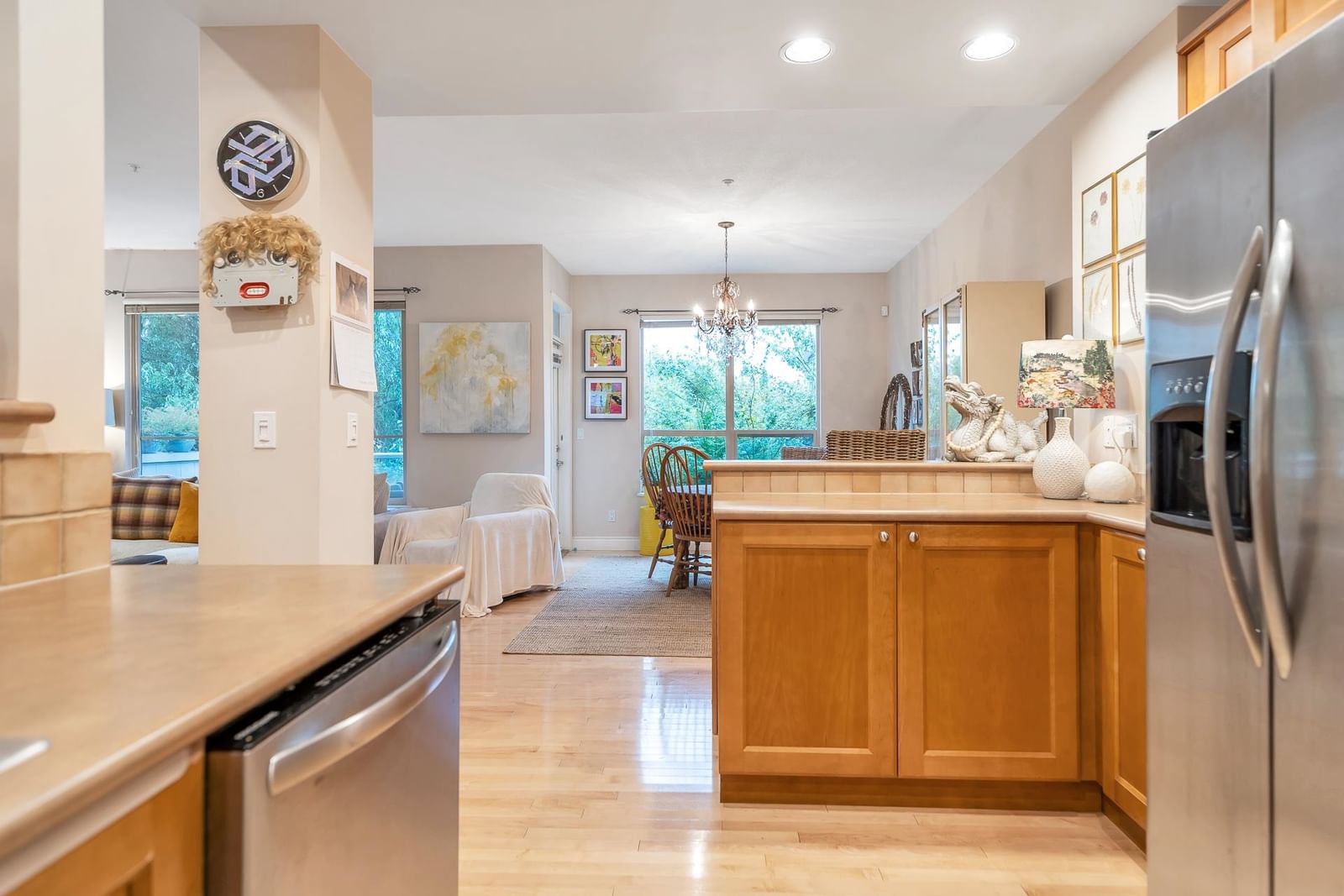 Listing Image 13