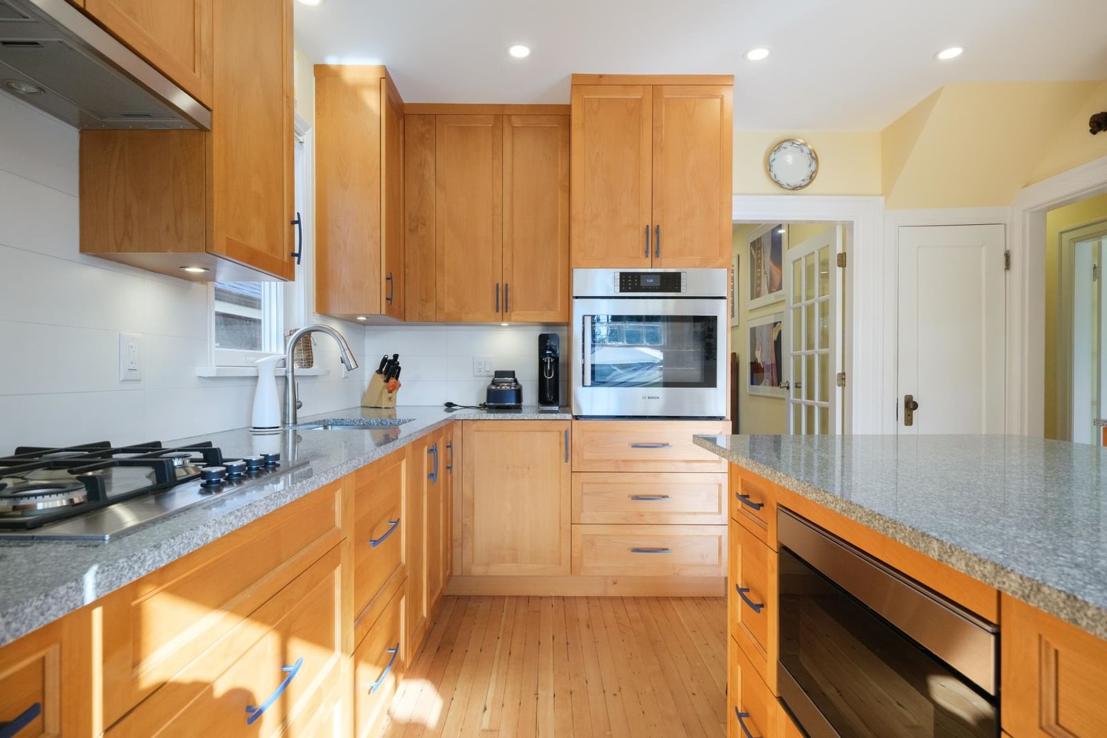 Listing Image 9