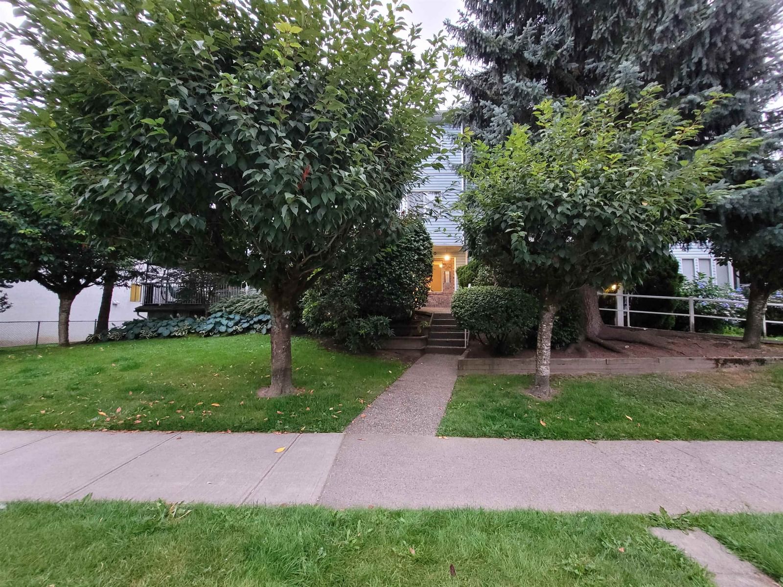 Listing Image 22
