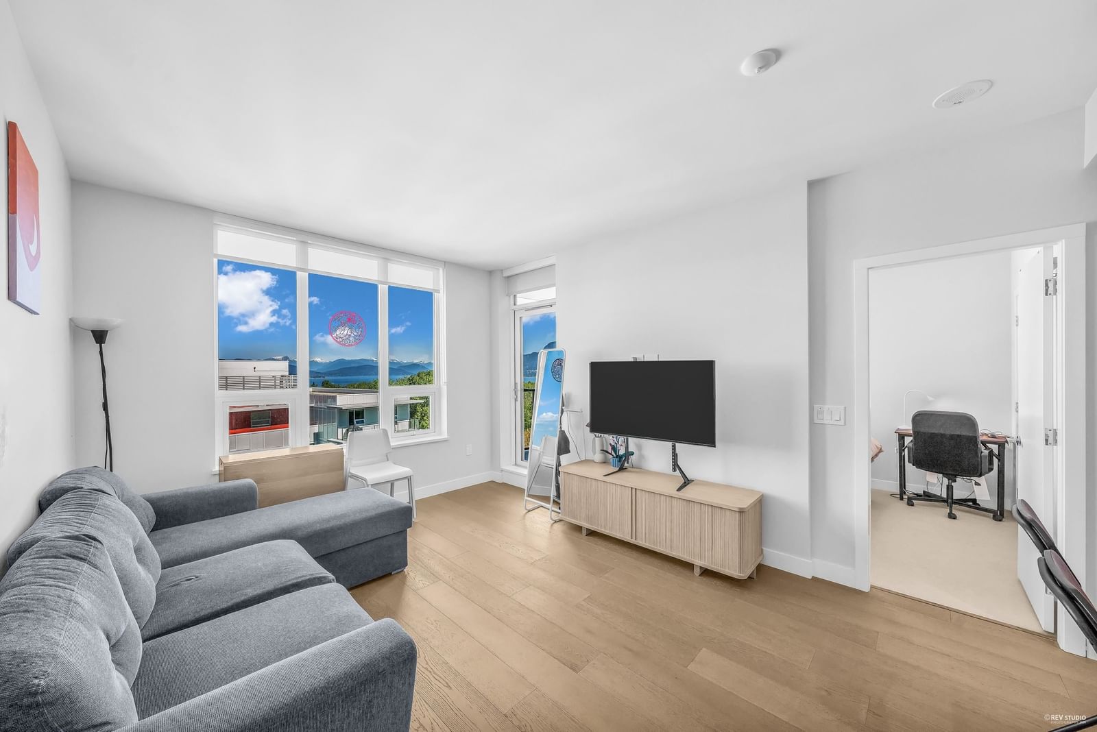 Listing Image 15