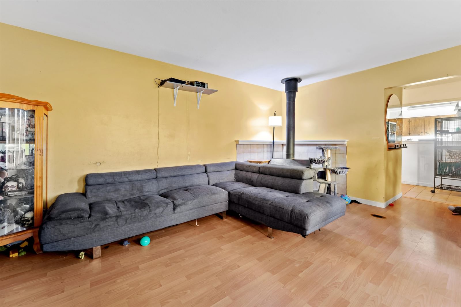 Listing Image 14