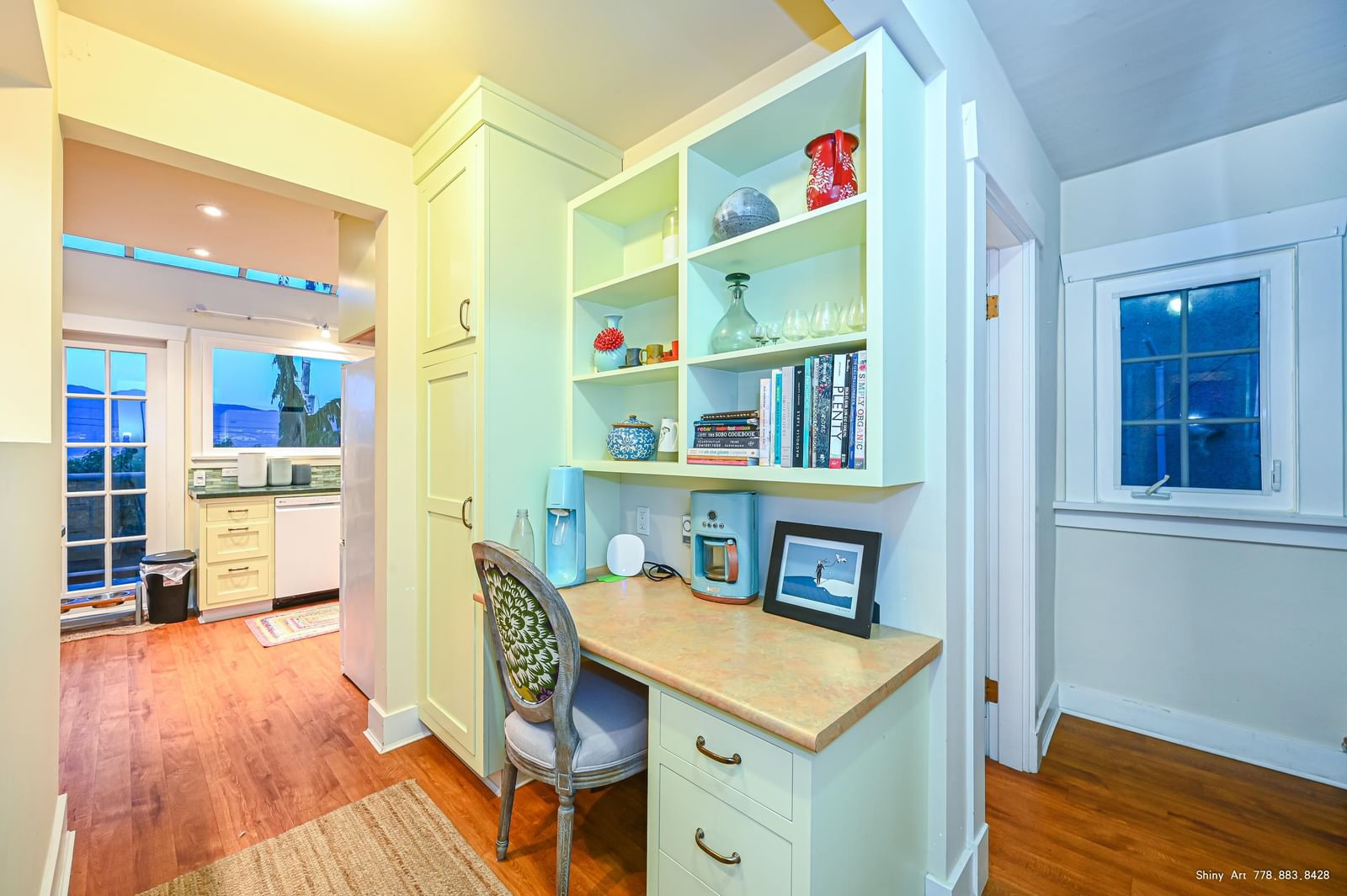 Listing Image 11