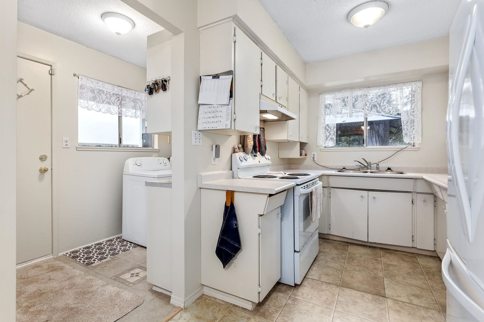 Listing Image 16