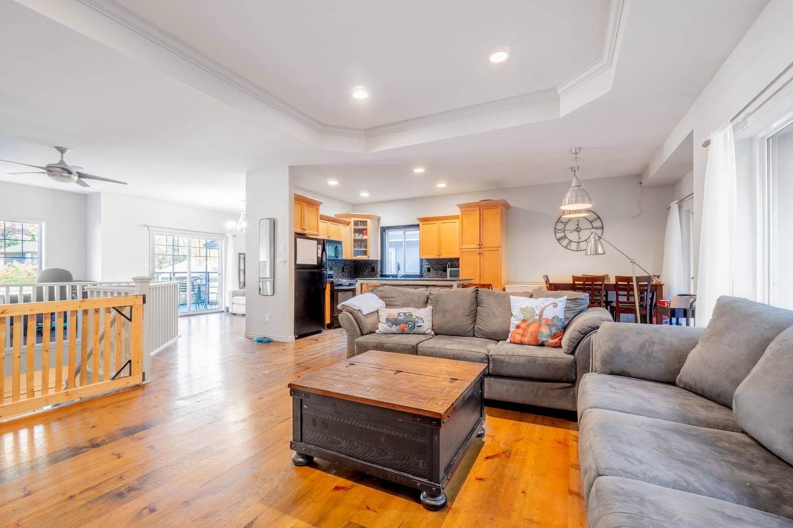 Listing Image 9