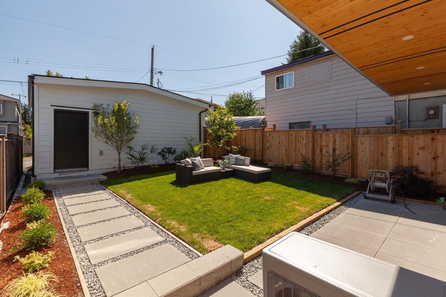 Listing Image 17