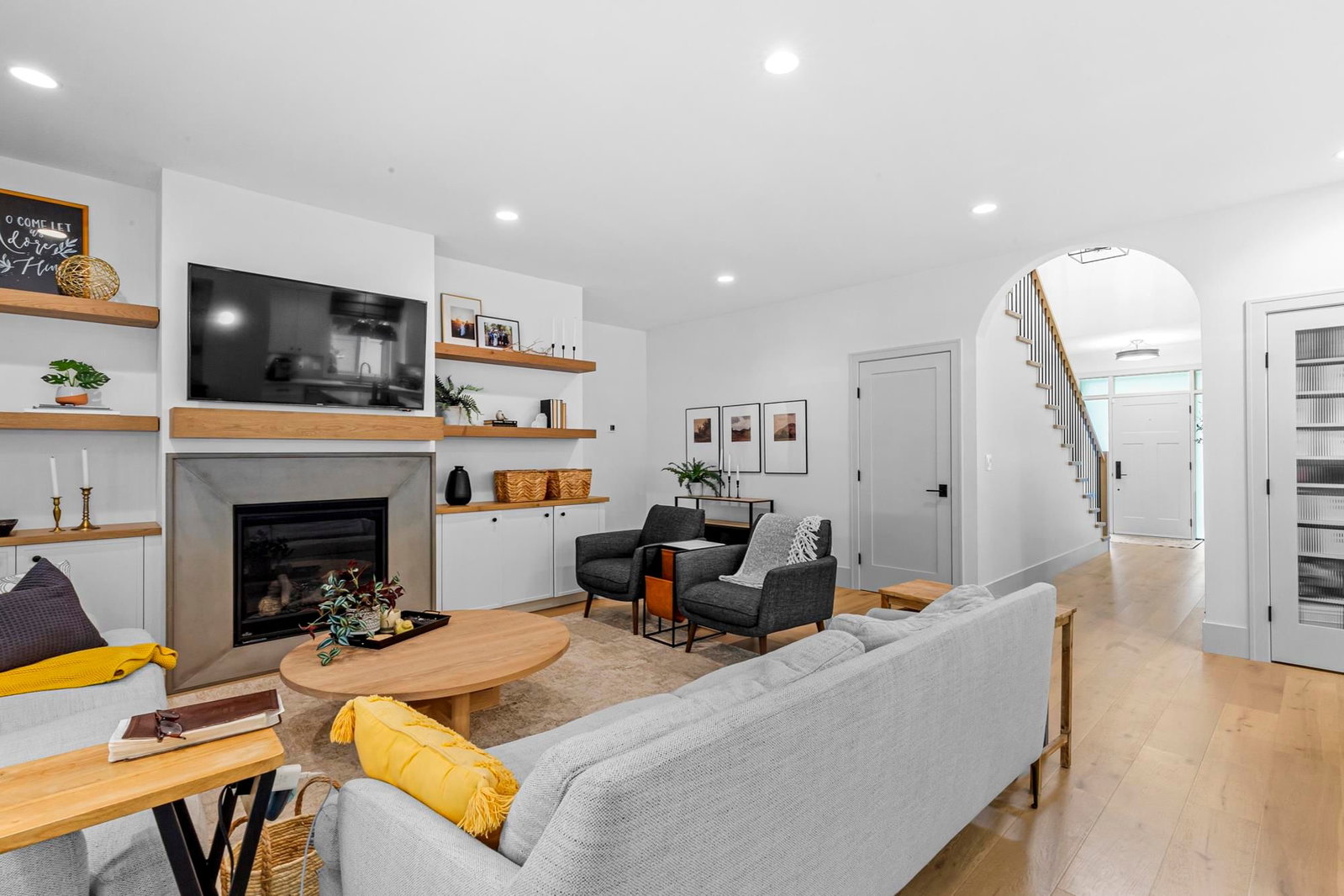Listing Image 14