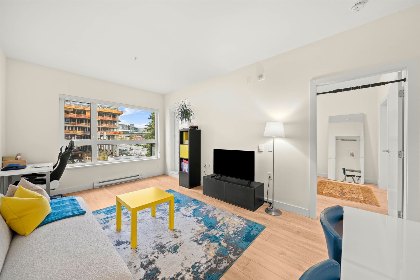 Listing Image 15