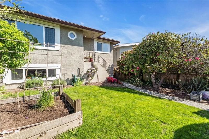 2925 Mcgill Street, Vancouver, V5K 1H8 | Image 2