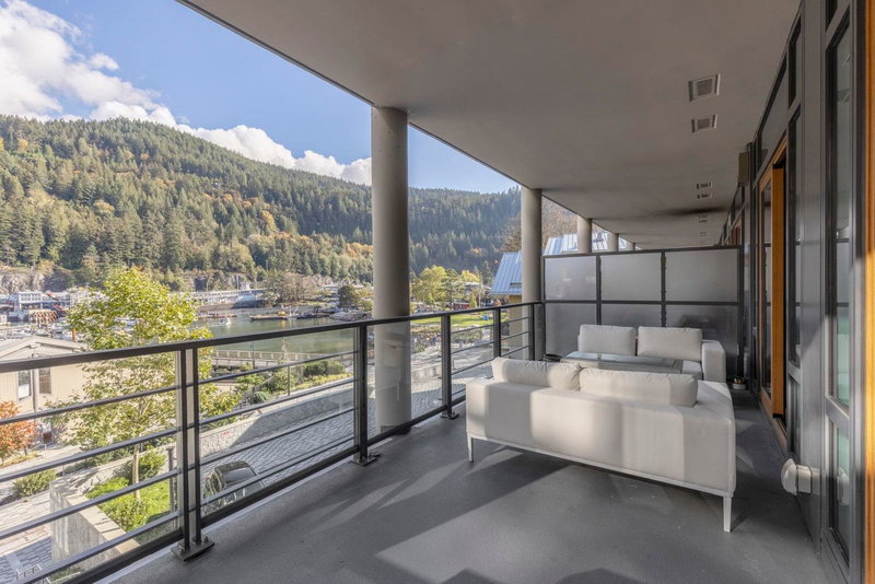 301 - 6697 Nelson Avenue, West Vancouver, V7W 2B2 | Image 2