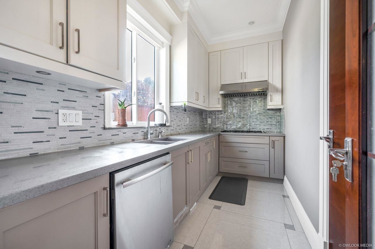 Listing Image 18