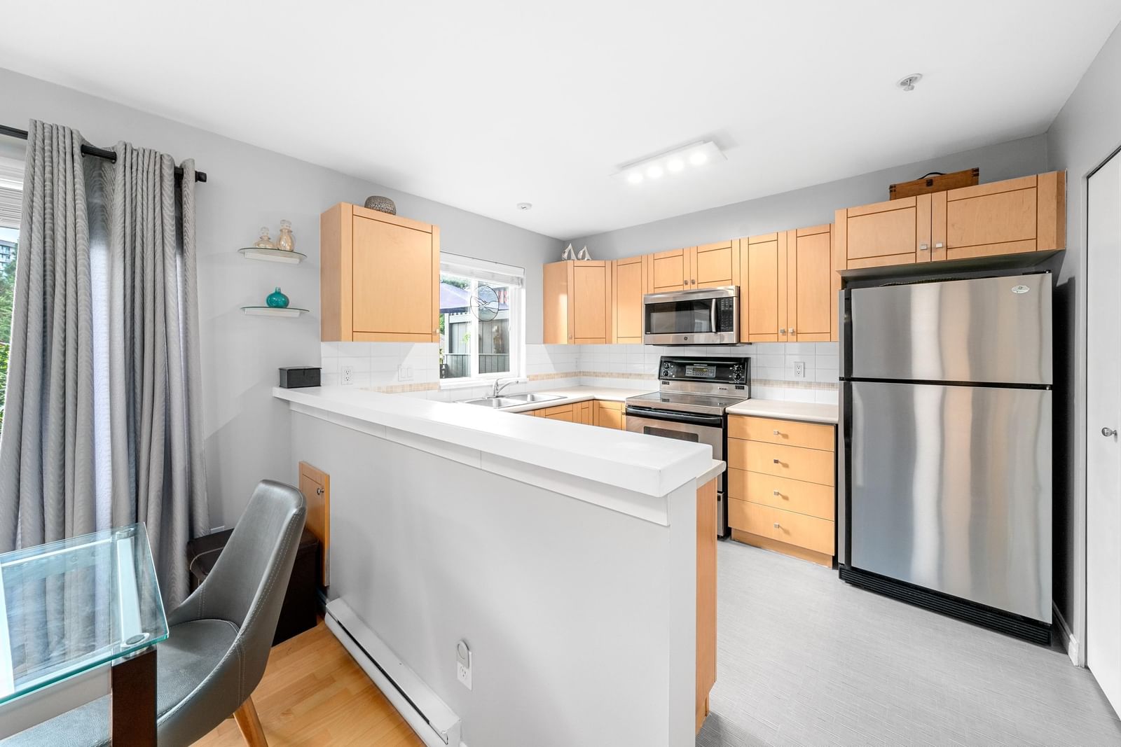 Listing Image 13