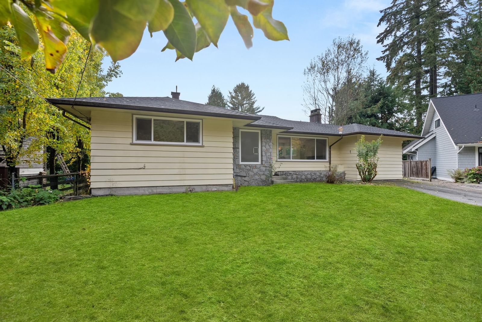Listing Image 27