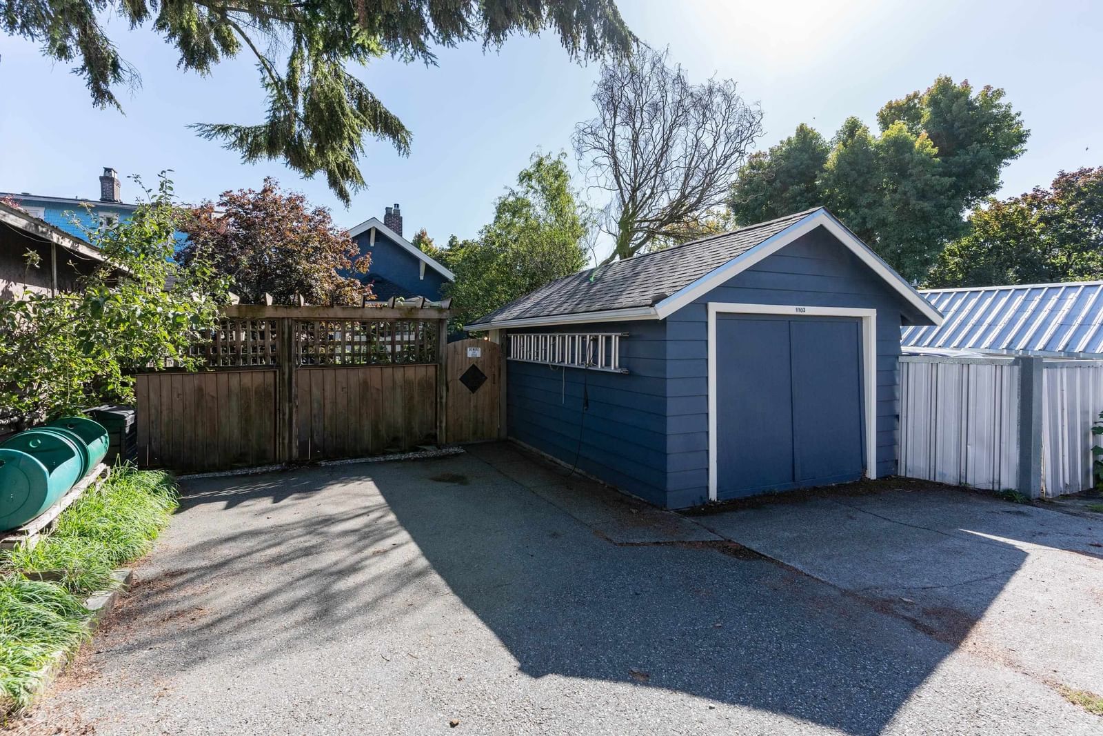 Listing Image 40