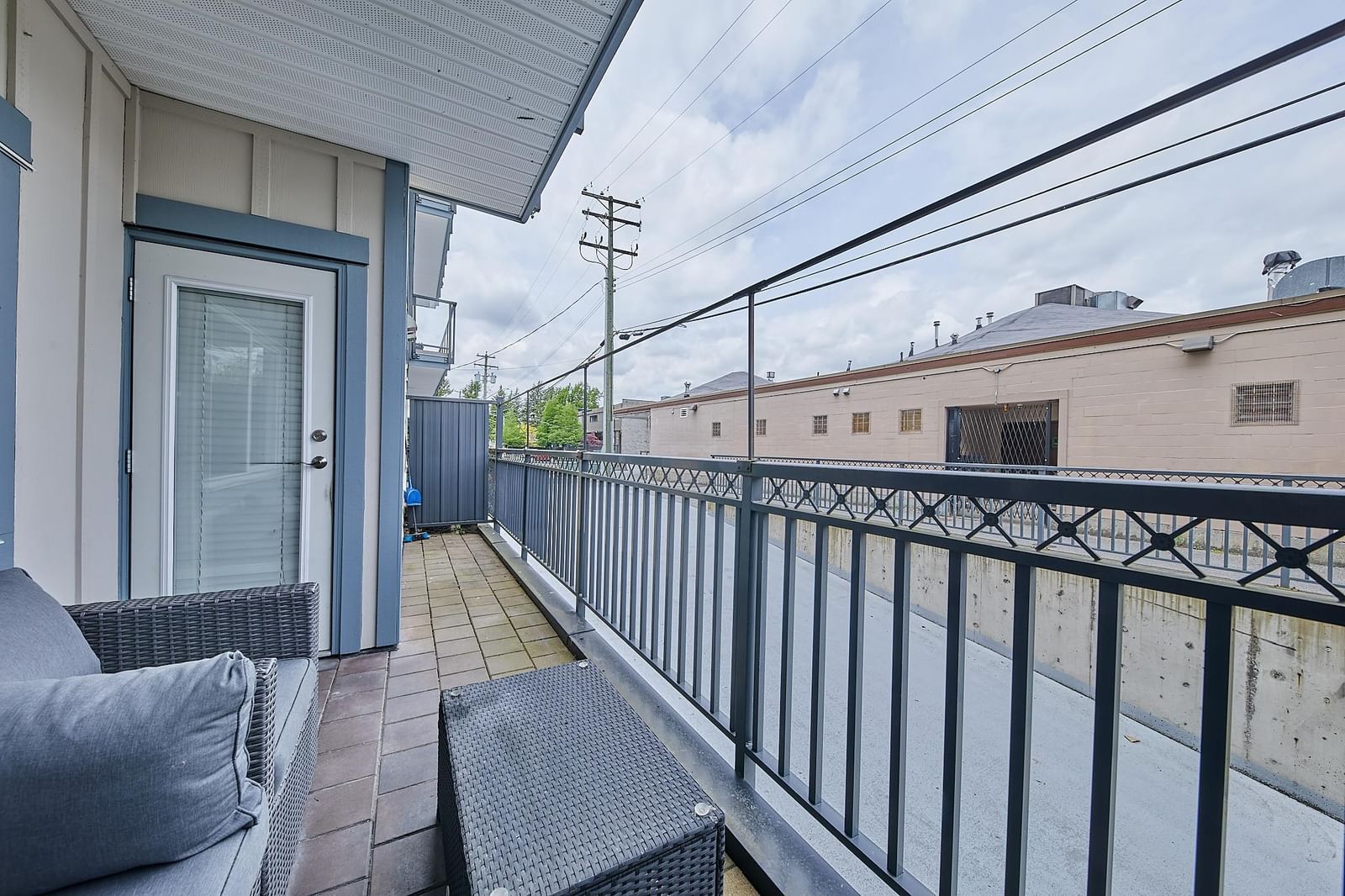 Listing Image 17