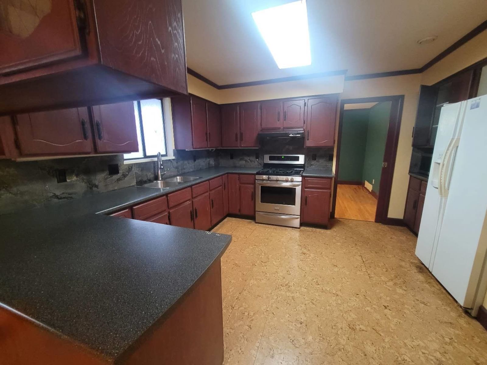 Listing Image 13