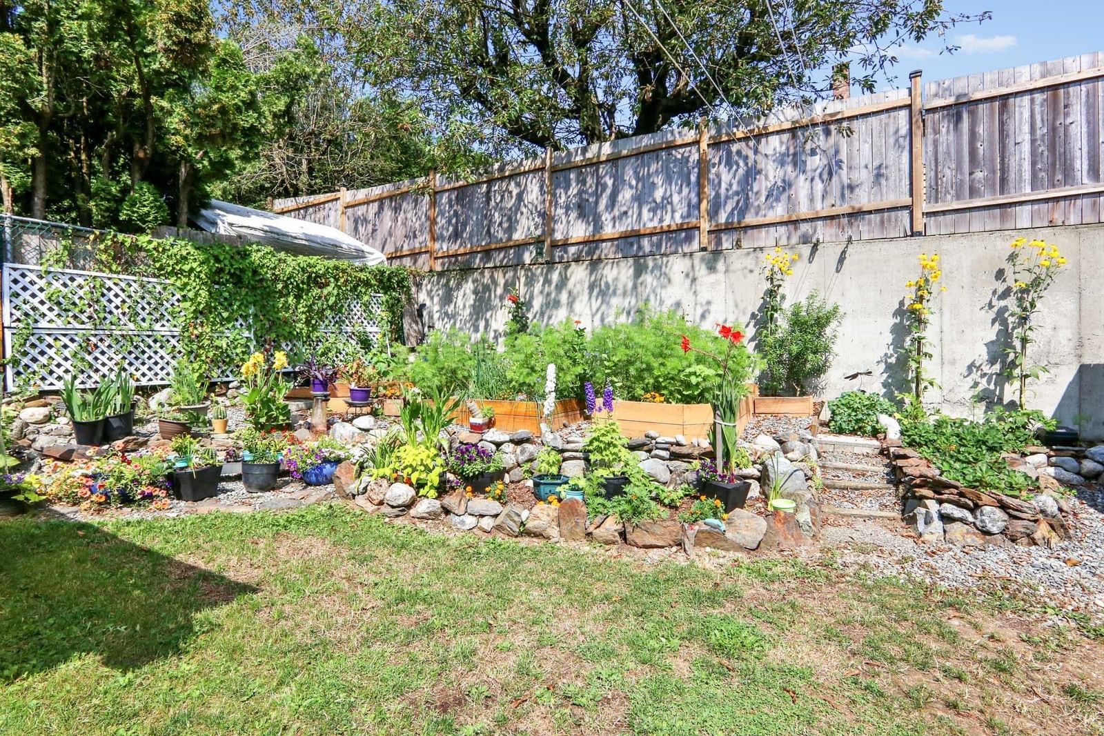 Listing Image 17
