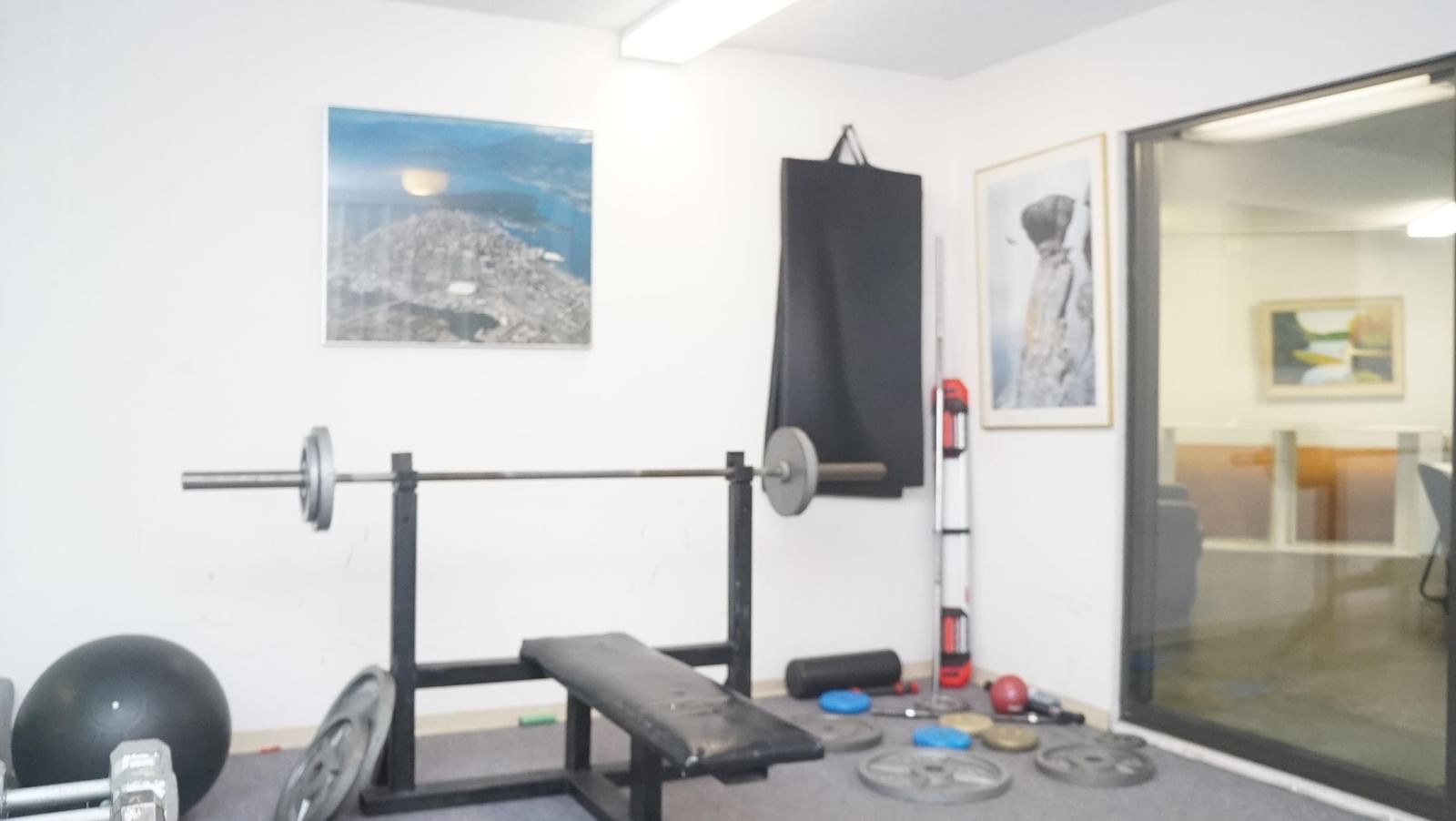 Listing Image 11