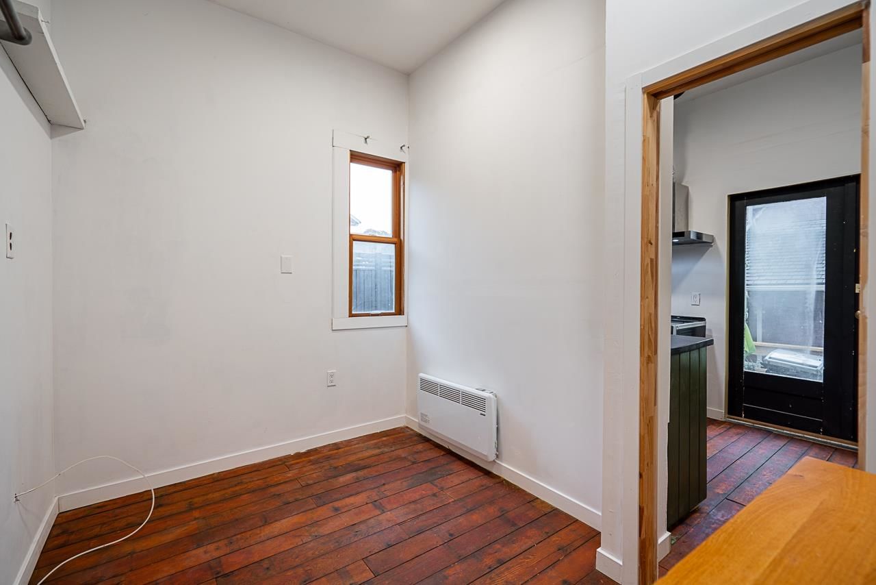 Listing Image 13