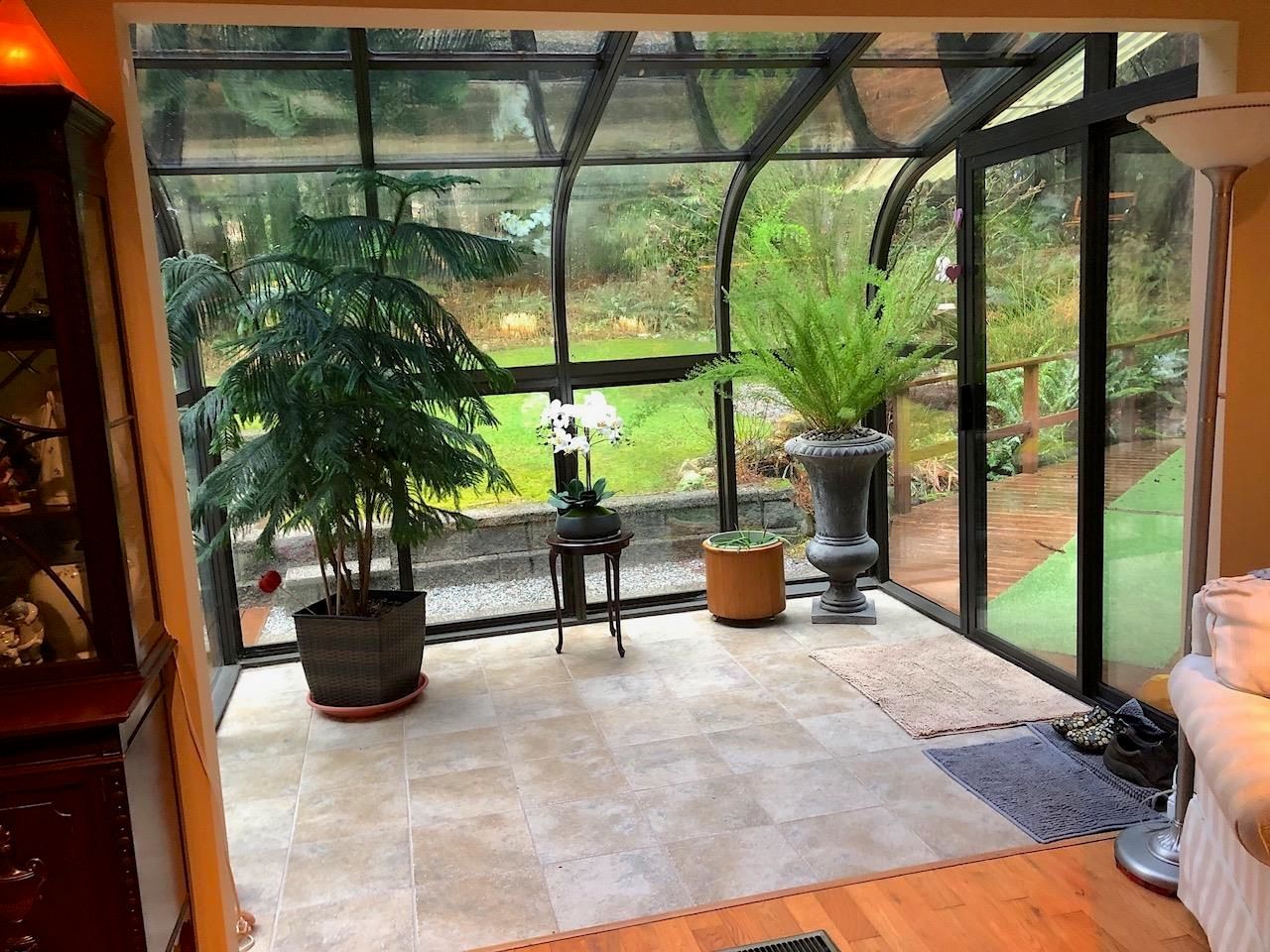 Listing Image 8