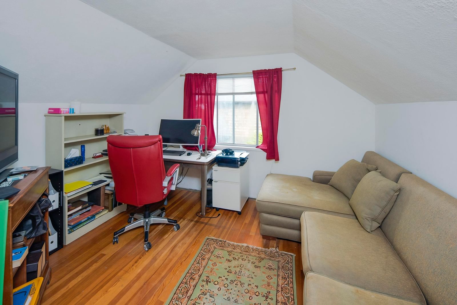 Listing Image 16