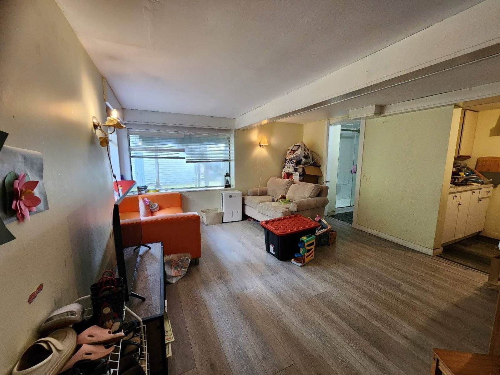 Listing Image 23