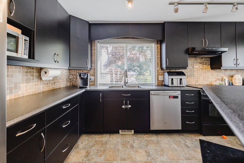 2 - 45821 Thomas Road, Chilliwack, V2R 1B8 | Image 3