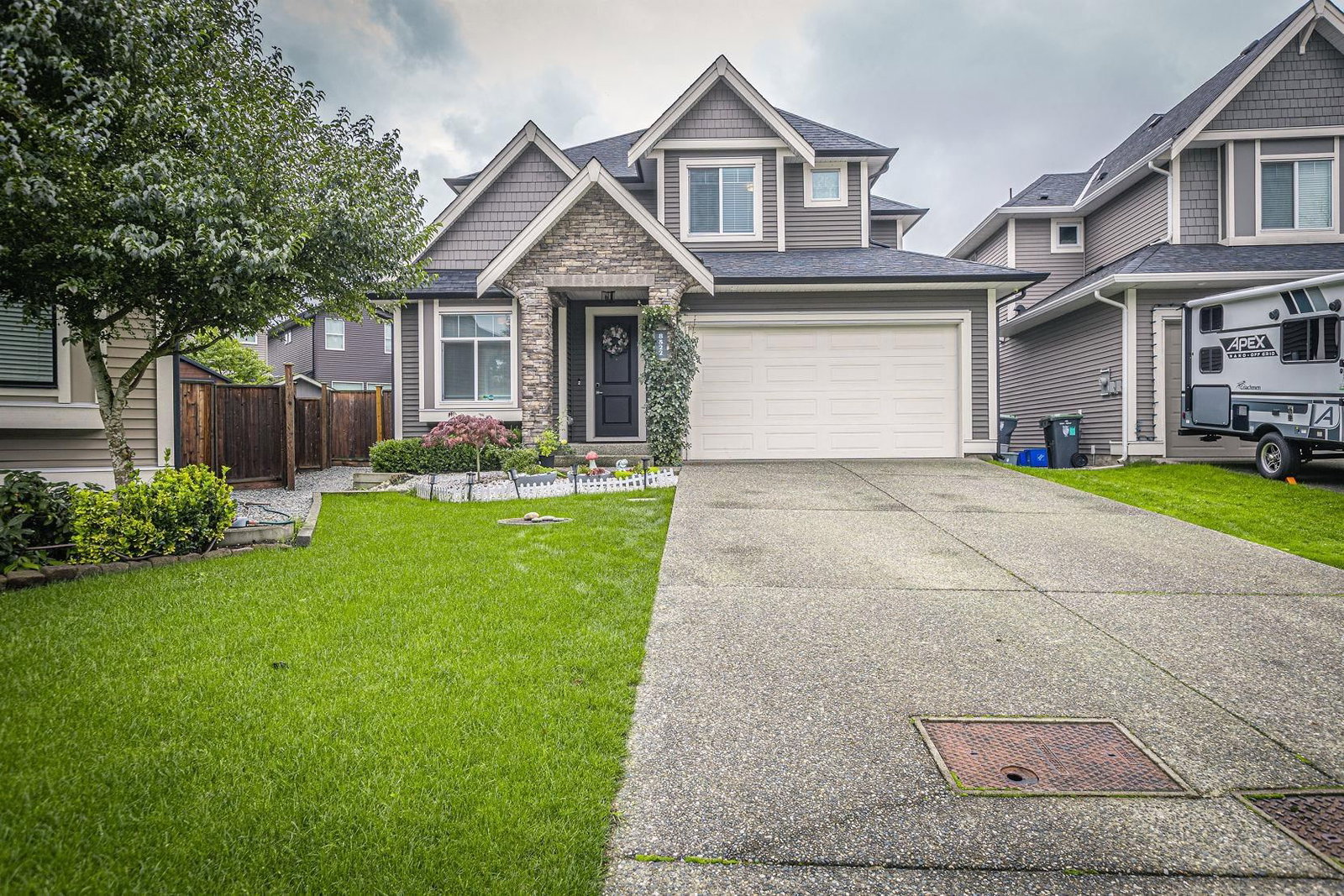 Listing Image 1