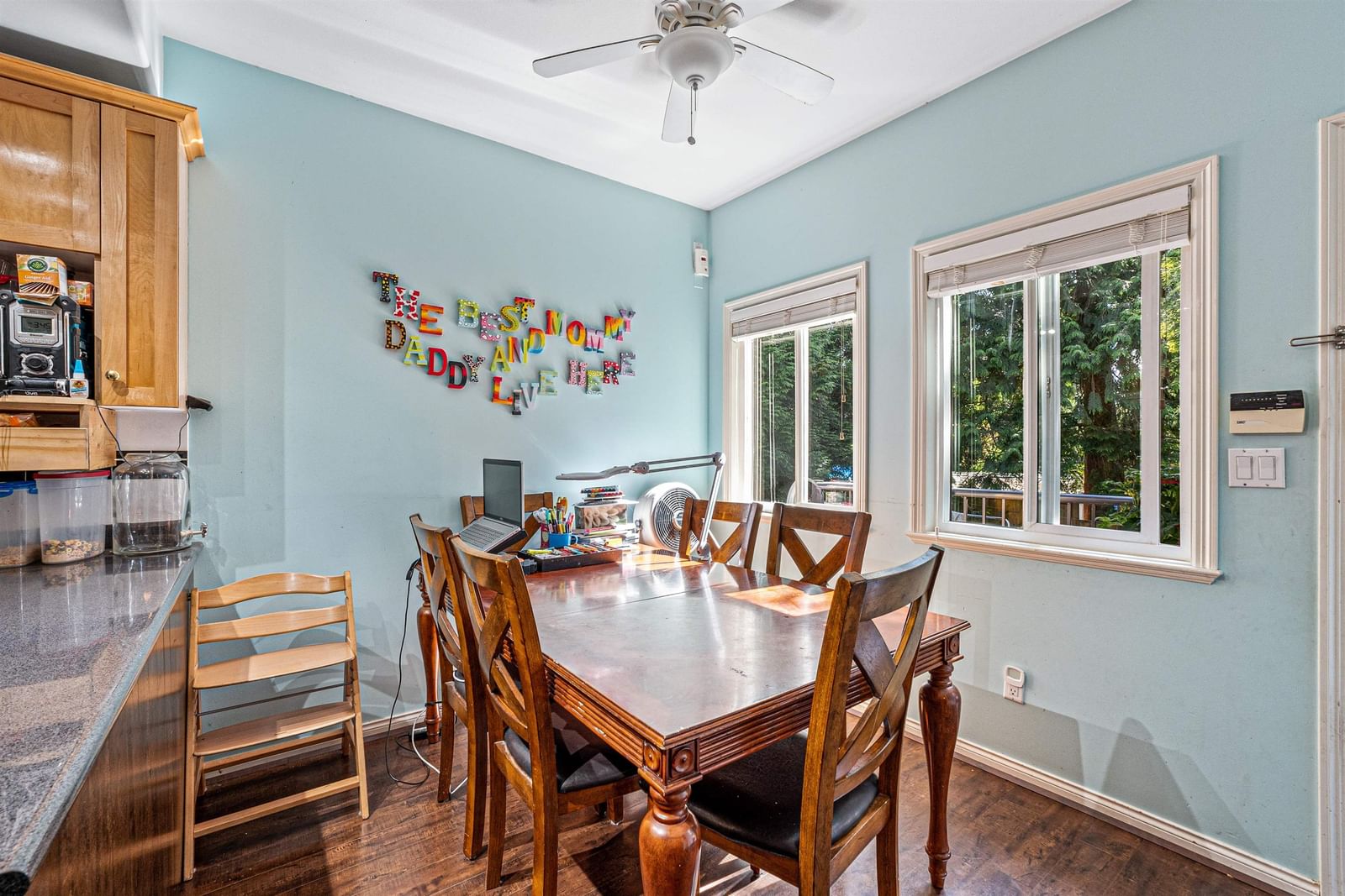 Listing Image 12