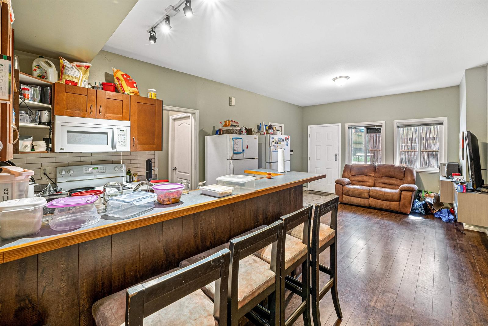 Listing Image 22