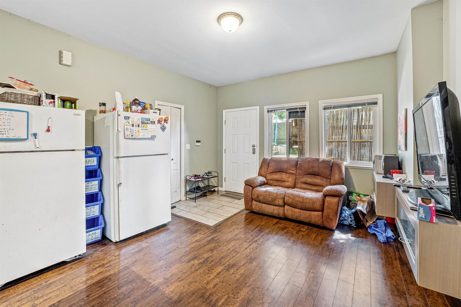 Listing Image 23