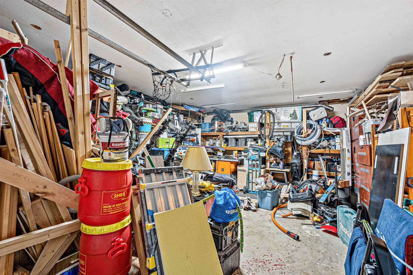 Listing Image 6