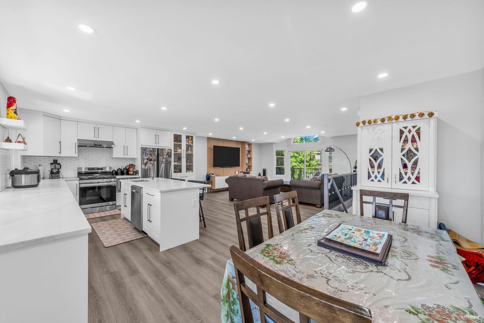 Listing Image 19