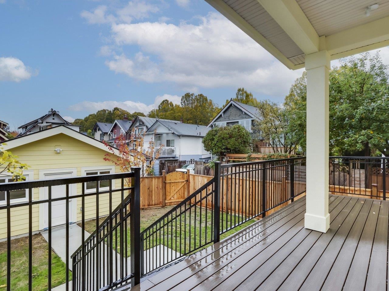 Listing Image 11