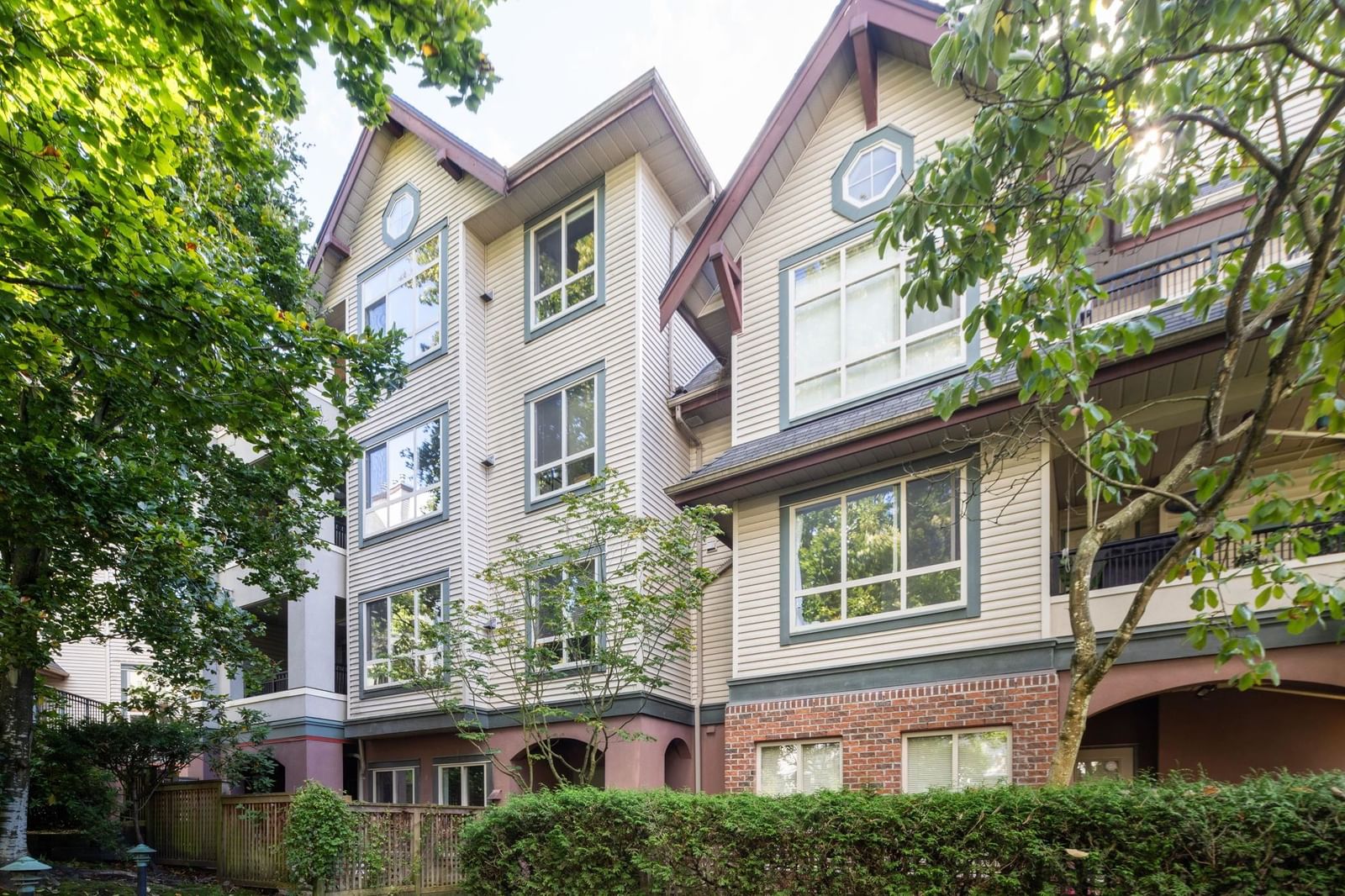 Listing Image 19