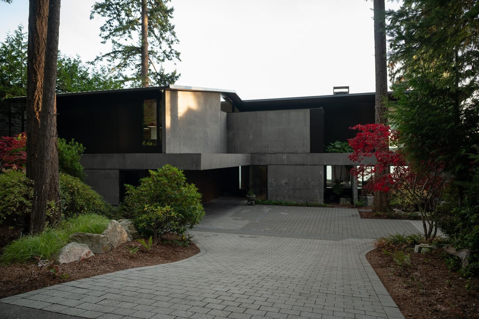 Listing Image 11
