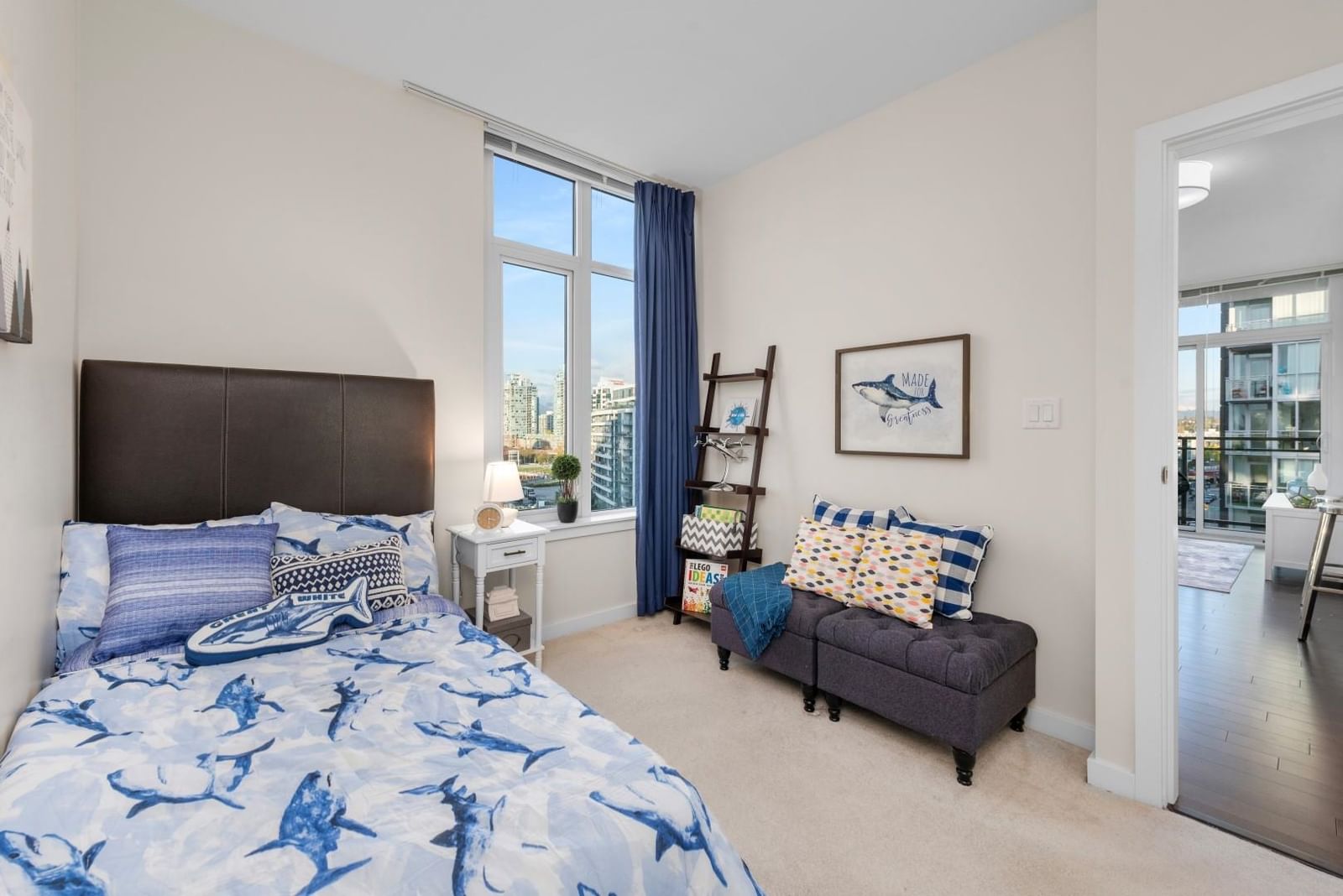 Listing Image 15