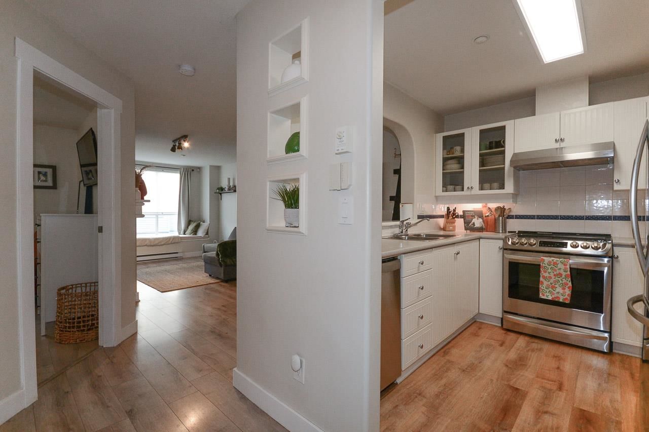 Listing Image 9