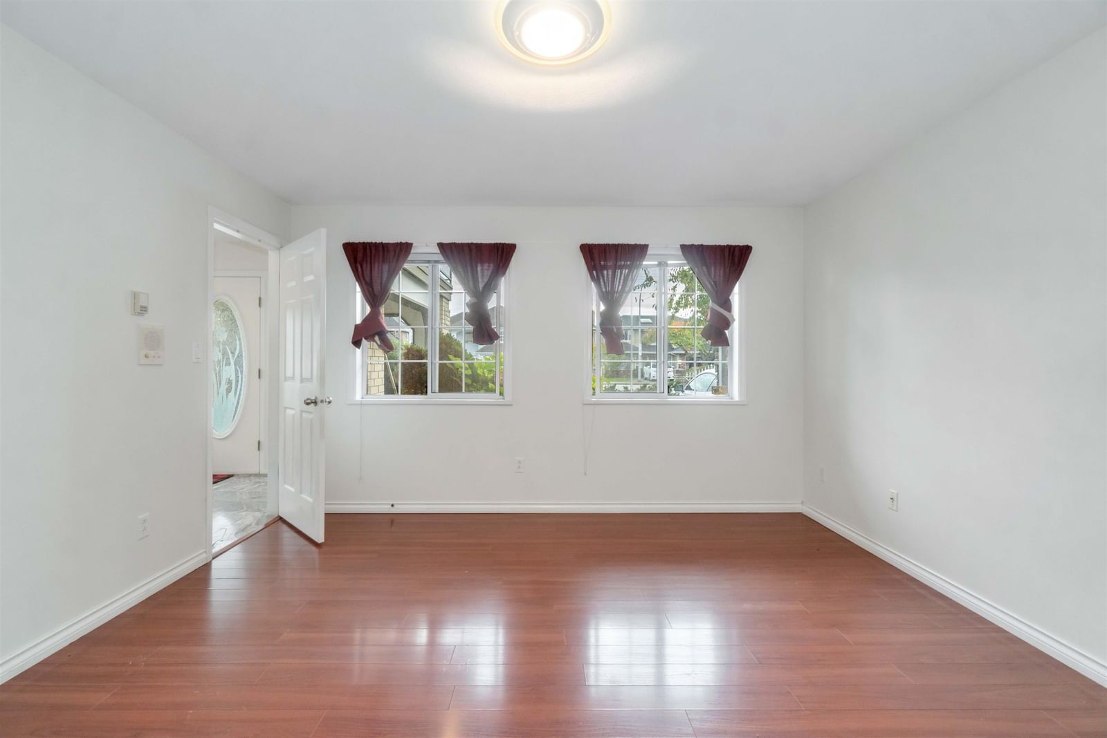 Listing Image 20